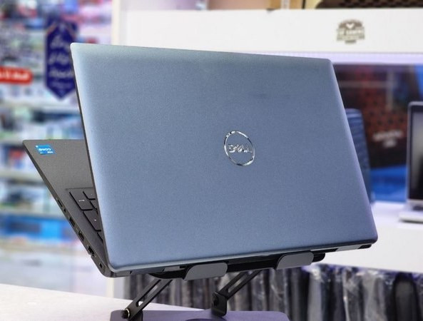 لپ تاپ دل Latitude 3520 با پردازنده Core i5 ظرفیت ۸ گیگابایت و ۲۵۶ گیگابایت SSD سایز ۱۵.۶ اینچ - کارکرده